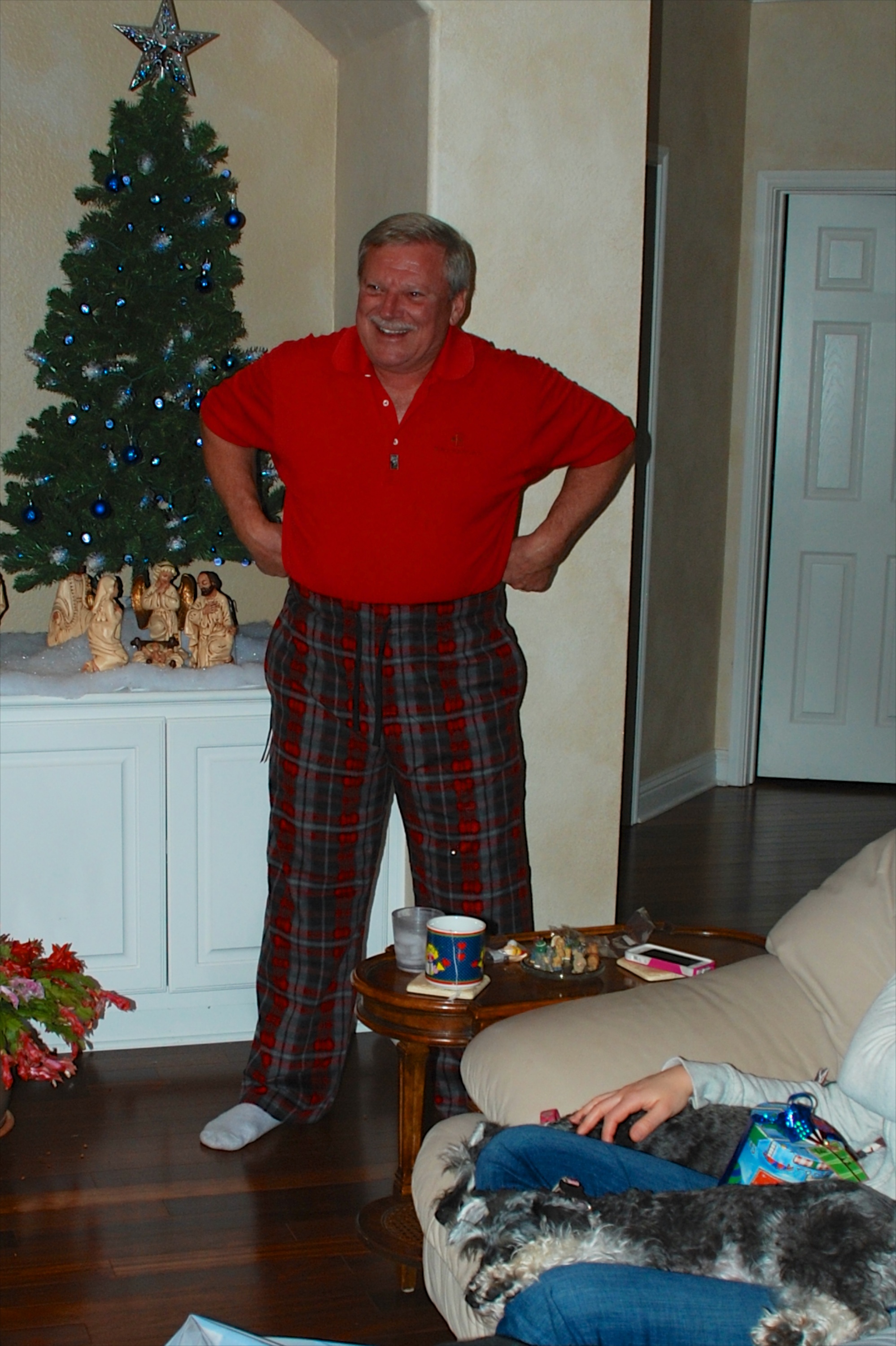 2013-12-23 21-48-03 Hildebrand Christmas.jpg